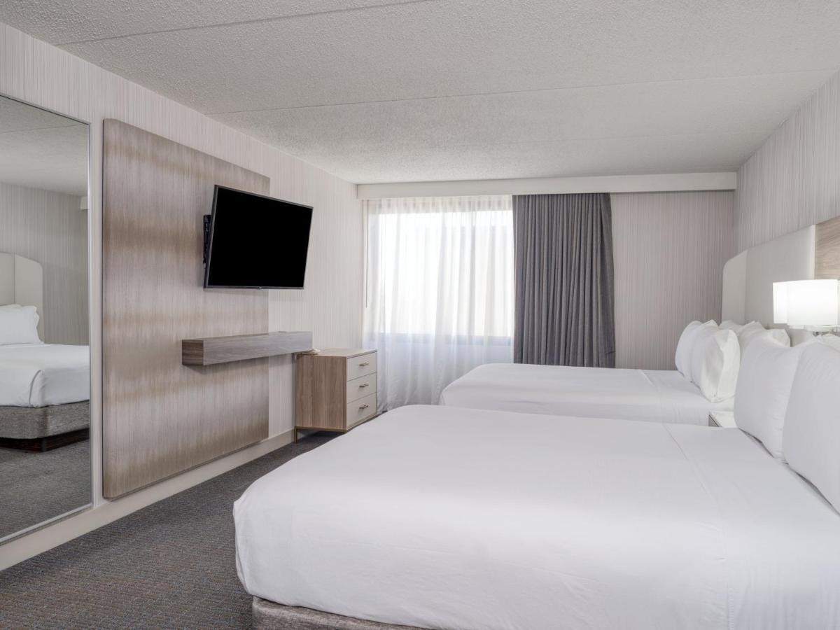 Crowne Plaza Indianapolis-Airport By Ihg Hotell Exteriör bild