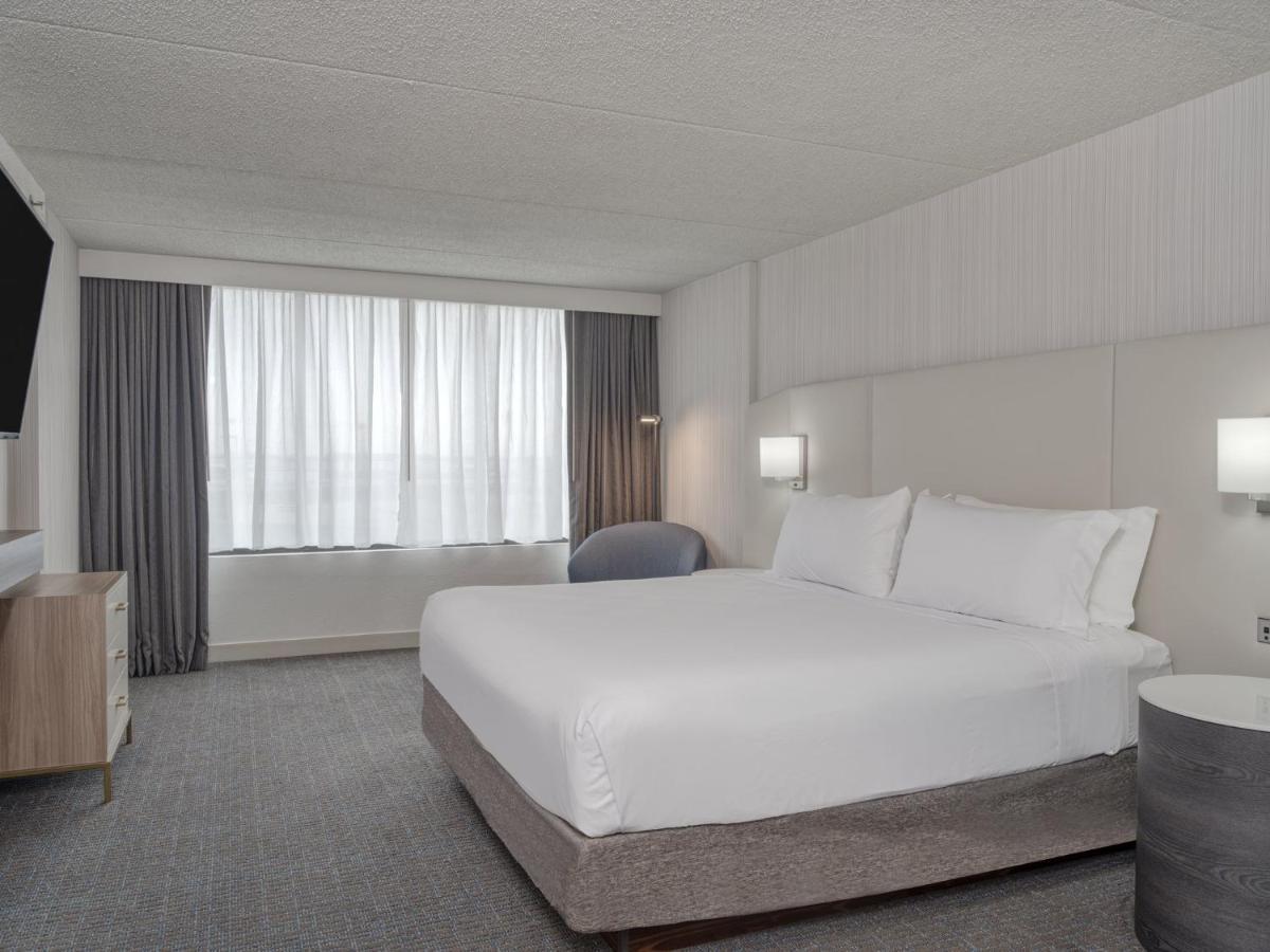 Crowne Plaza Indianapolis-Airport By Ihg Hotell Exteriör bild