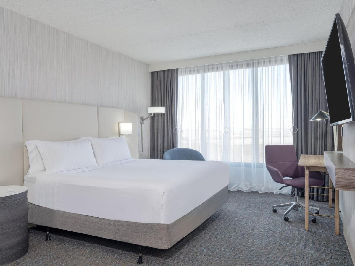 Crowne Plaza Indianapolis-Airport By Ihg Hotell Exteriör bild