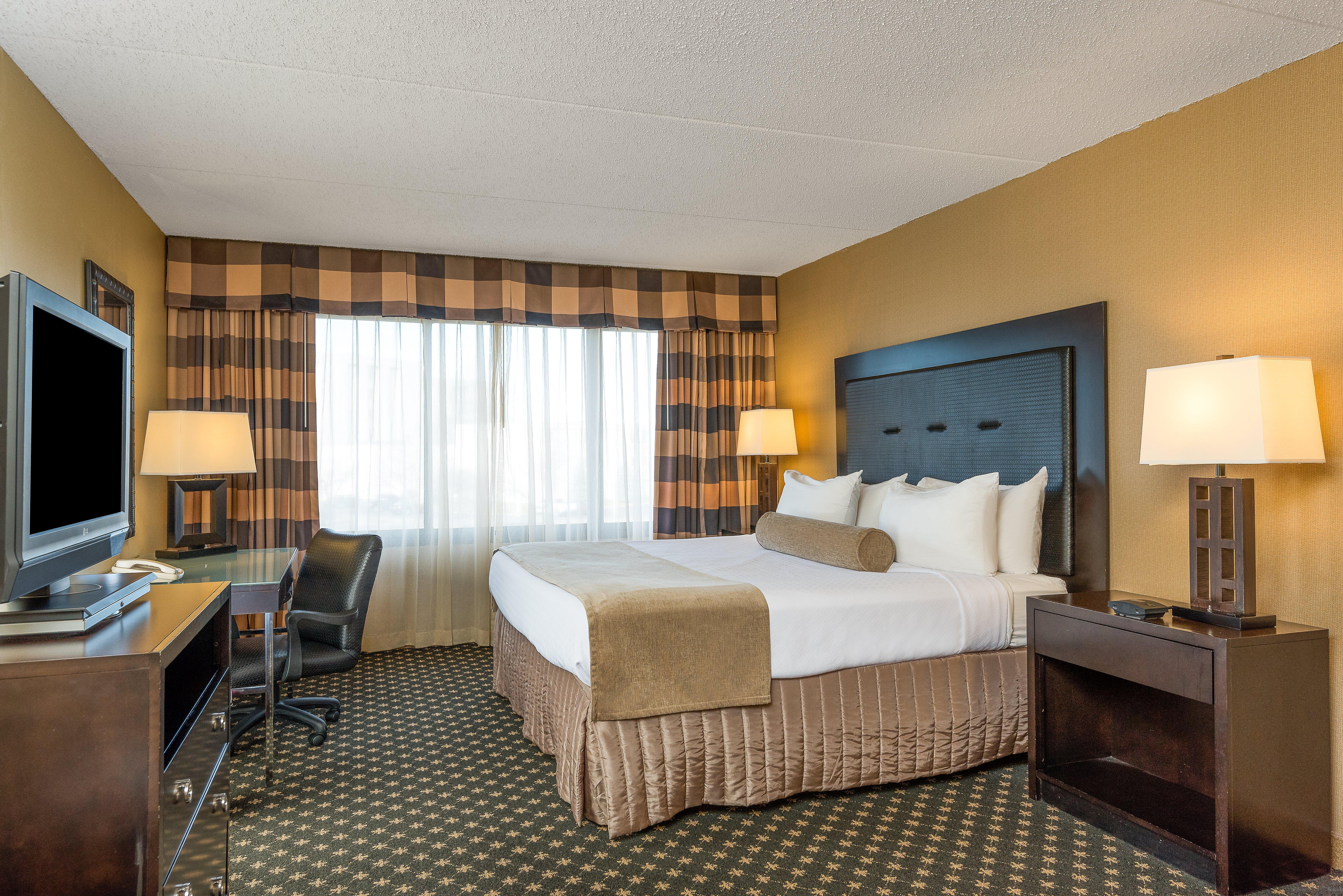 Crowne Plaza Indianapolis-Airport By Ihg Hotell Exteriör bild