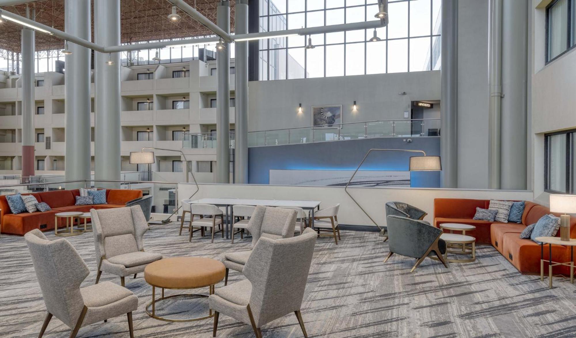 Crowne Plaza Indianapolis-Airport By Ihg Hotell Exteriör bild